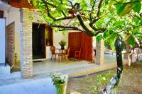 Claus 72 str cottage - B&B Saraváli