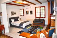 Claus 72 str cottage - B&B Saraváli