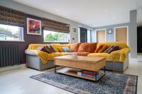 Ultra modern and stylish open plan accommodation - B&B Old Colwyn