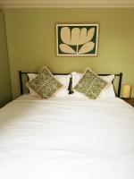 Unique Crystal Palace Park Church Conversion - B&B London