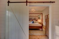 The Nest Luxury Retreat Steps from Owl's Nest - B&B Campton Lower Village