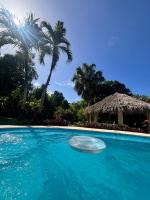 Guesthouse in tropical villa with gorgeous garden - Bed and Breakfast Cabrera