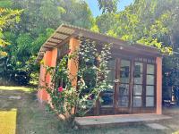 Guesthouse in tropical villa with gorgeous garden - B&B Cabrera