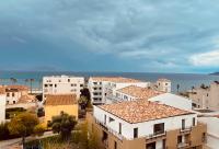 Très beau T2 climatisé refait à neuf, vue mer panoramique exceptionnelle à 120m à pied de la plage - Chambres d'hôtes La Ciotat