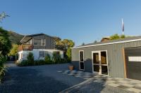 South Bay, Boatie's Paradise, Family-Friendly - KK25143 - Chambres d'hôtes Kaikoura