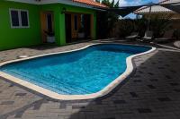 Dakar Garden Apartment with Pool - Ferienwohnung Willemstad