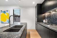 Luxury 3BR w Rooftop Spacious & Modern Sleeps 8 - B&B Melbourne