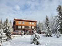 GROWL Lodge - B&B Golden