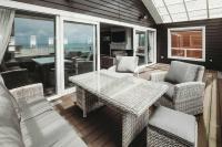 Buller Noire - luxury New Plymouth oceanview home - Bed and Breakfast New Plymouth