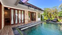 Janu Villa Penestanan - B&B Ubud
