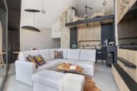 Luksusowy Apartament z Widokiem na Góry w Szczyrku by Noclegi Renters - Chambres d'hôtes Szczyrk