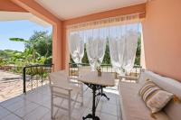 Two-Bedroom Deluxe Apartment with Balcony