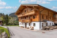 Ferienhaus Paulnhof Erl - Alpenglück für Gruppen, Freunde & Teams - Bed and Breakfast Erlerberg