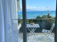 Ocean Breeze Apt - Bed and Breakfast Néa Palátia