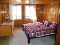 Rustic Chalet Höfli with lots of charm - B&B Jaun