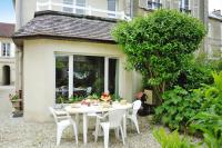 Nice holiday apartment 20 m from the beach, Arromanches-les-Bains - B&B Arromanches-les-Bains