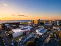 Luxury Executive CBD Apartment Walk to Beach & WIN - B&B Wollongong
