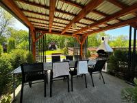 Domek Pluto Konradów 2 - B&B Konradow