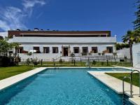 Jardines de Albareda - Ole Solutions - B&B El Puerto de Santa María