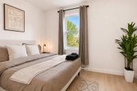 Boho Chic, 3 Bedrooms, Parking, AC, Unit 8 - B&B Québec