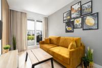 Comfortable Apartment with Parking & Garden by Noclegi Renters - B&B Poznan