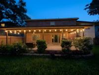 6mi to SeaWorld and Sleeps 15 and Cowboy Casa - B&B San Antonio