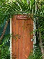 Tropical Cabin Near Playa Cocles, AC & Beach Bikes - Bed and Breakfast Cocles