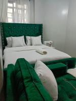 Modern and spacious studio with parking Mirema - B&B Nairobi