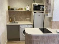 Charmant T2 avec Jardinet, Parking Privé, à 150m de la Plage – Sud, 4 Pers. - FR-1-701-68 - Chambres d'hôtes Valras-Plage