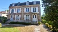 2 Chambres dans maison bourgeoise avec piscine, proche Disney et Roissy - Bed and Breakfast Lizy-sur-Ourcq