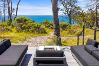Ocean-View Haven w Sauna Hot Tub & Fire Pit - Chambres d'hôtes Anchor Bay