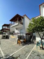 Sea Lavie Apartment -180m Beach - Starlink WiFI - Balcony - 2 Bedrooms - Chambres d'hôtes Skála Foúrkas