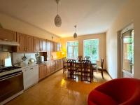Уютный дом с террасой и садом между центром Еревана и аэропортом - B&B Yerevan