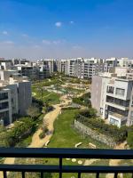 Cairo Festival City, spacious, Cozy 2BR Apt , Clubhouse nearby - Chambres d'hôtes Le Caire