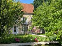 Au fil du temps - maison de charme - appartement T2 - studio - 2 chambres - jardin - Chambres d'hôtes Lons-le-Saunier