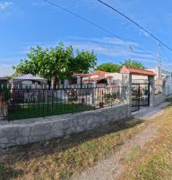 Thomas House - Xristos - B&B Néa Kallikráteia