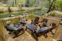 Mystic River Cottage In The Coosawattee Resort - Bed and Breakfast Ellijay