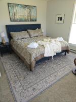 Ski & Summer Escape at Wintergreen Resort - 3BR3BA Condo, Pets OK & Sleeps 12 - B&B Mount Torry Furnace