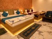 Vrindavan Palace - walking Distance To Ram Mandir - B&B Ayodhya