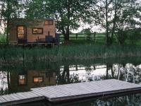 Tiny House am Naturteich mit Terrasse & Kamin - für bis zu 5 Personen - Für Kurzentschlossene - Chambres d'hôtes Großharthau