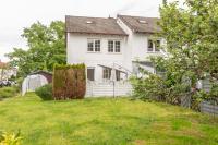 Haus mit großen Garten mit neuer umgebaute Küche - B&B Dreieich