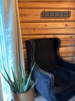 Cottage Shared Bathroom