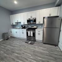 Grand Deluxe 1BR Penthouse near Newark Airport - Chambres d'hôtes Newark