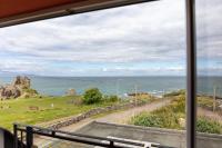 Castle View - Donnini Apartments - Ferienwohnung Dunure