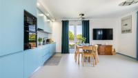 Apartament premium Piamola - balkon 33m2 z widokiem na Zalew Wiślany, ładowarka EV, box na rowery, basen - Ferienwohnung Kąty Rybackie