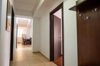 Summerland Lake View Apartament - Bed and Breakfast Mamaia