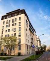 Bright Central 2BR Business & City Stay - Nivy - Balcony - Fast WiFi - Chambres d'hôtes Čunovo