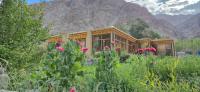 COZY VILLA HOMESTAY NEAR TO SAICHEN GLACIER b - B&B Nabar