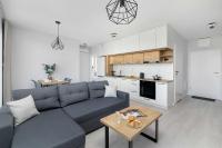 Przestronny Apartament z Klimatyzacją, Balkonem i Parkingiem by Noclegi Renters - B&B Lublino