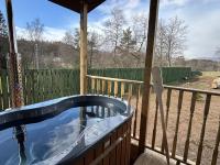 Azalea Lodge 1 with Wood Burning Hot Tub - Ferienwohnung Kingswood